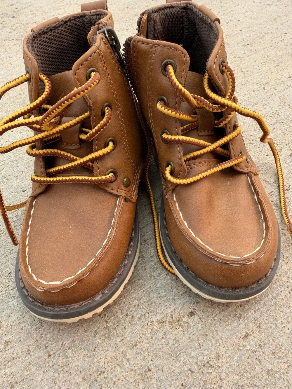 Crevo toddler boy boots size 7 never worn nwt